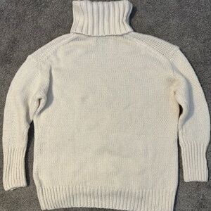 Woman’s size medium American Eagle Sweater